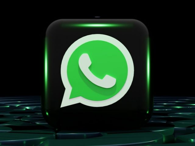 Imagem com o logo do WhatsApp para representar o uso do app no Brasil