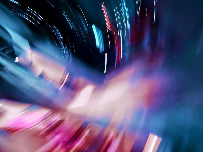 imagem ludica com diversas cores que remetem ao processo de como automatizar